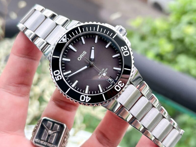 Oris Aquis Date 01733773241350782105PEB